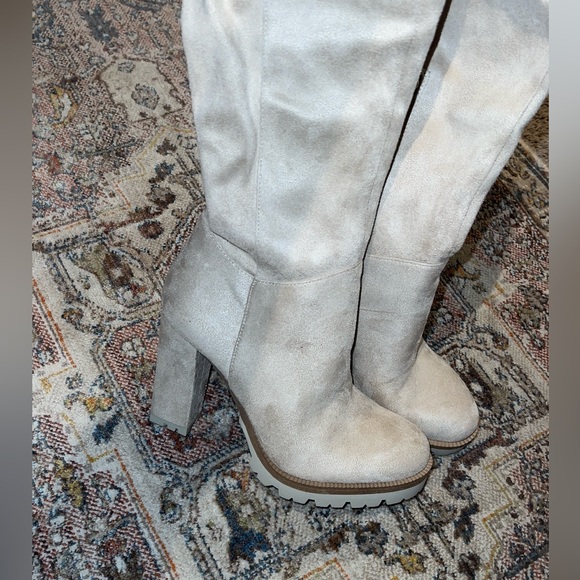 Fall Suede Boots - Picture 5 of 8